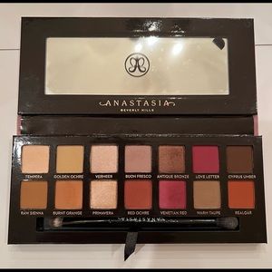 Anastasia Beverly Hills Modern Renaissance Eyeshadow Palette